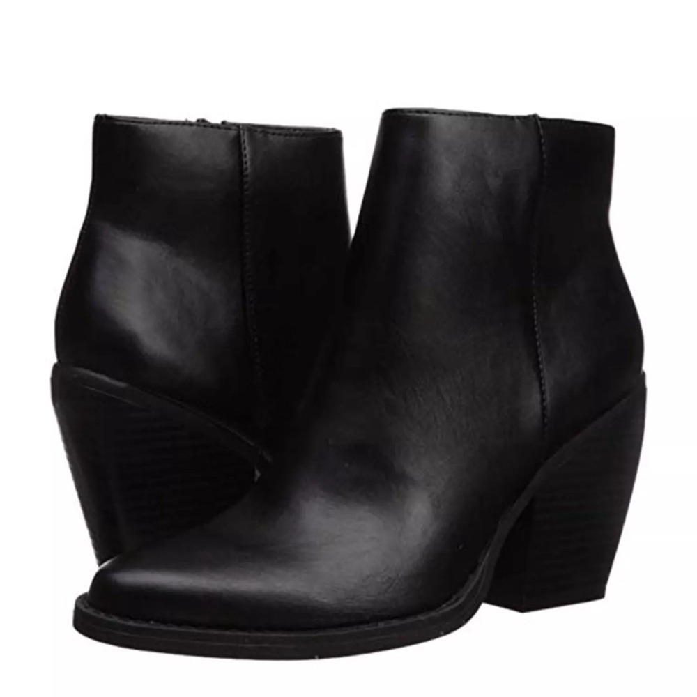 Madden Girl Women's Klicck Synthetic Almond Toe Stacked Heel Ankle Boot